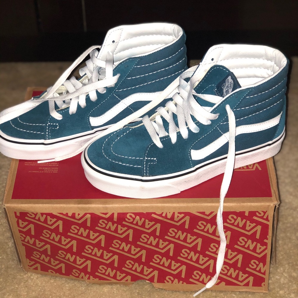 Hi top Blue suede Vans